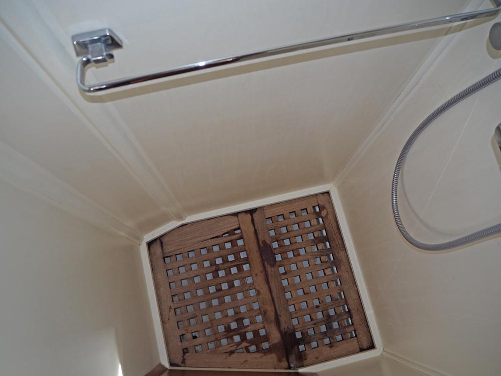 Cabine arri&egrave;re, H&eacute;bergements